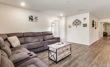 9768 MilleeLoop in Pensacola, FL - Building Photo - Building Photo