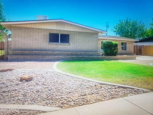 2109 S Stanley Pl in Tempe, AZ - Building Photo - Building Photo