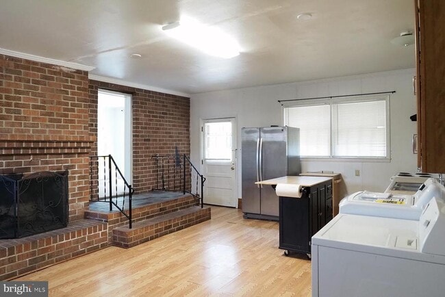 property at 612 N Preston St