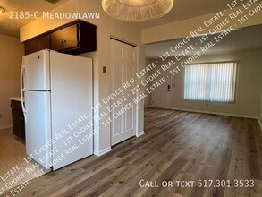 2185 Meadowlawn Dr in Holt, MI - Building Photo - Building Photo