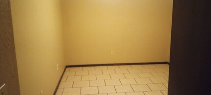 902 Cynthia St in Wilburton, OK - Building Photo - Building Photo