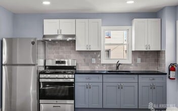 29 Levinson Ave in South River, NJ - Building Photo - Building Photo