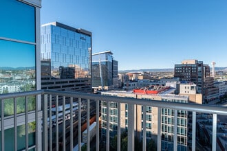 1700 Bassett St, Unit 1110 in Denver, CO - Foto de edificio - Building Photo