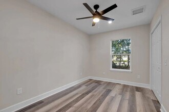 2034 Harold Ct in Tallahassee, FL - Building Photo - Building Photo