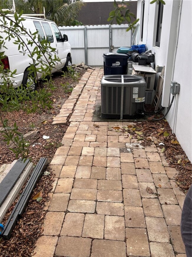 2875 NW 167th Terrace