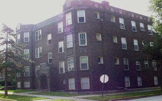 122-124 W 15th St Apartments