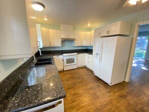 3800 Jefferson St in Carlsbad, CA - Foto de edificio - Building Photo