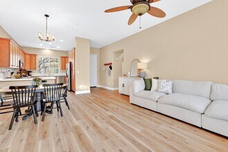 107 Panorama Way in Brentwood, CA - Building Photo - Building Photo