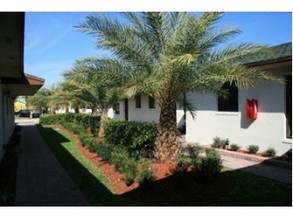 828 Lake Ave N in Delray Beach, FL - Building Photo - Building Photo