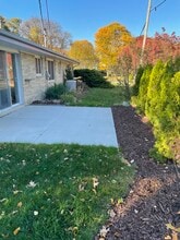 630 Wilson Dr in Brookfield, WI - Foto de edificio - Building Photo