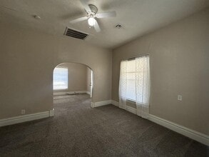 800 N Grimes St in McPherson, KS - Building Photo - Building Photo