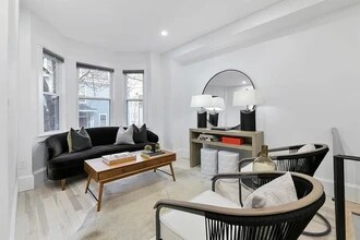 28 Telegraph St, Unit 1 in Boston, MA - Foto de edificio - Building Photo