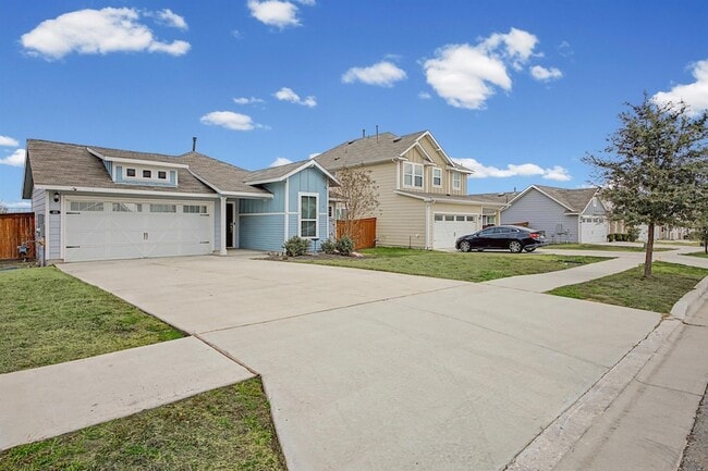 425 Spiny Lizard Ln in San Marcos, TX - Building Photo - Building Photo