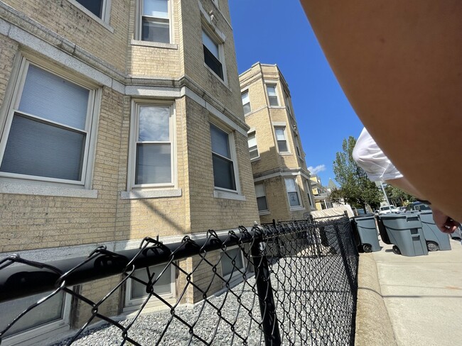 10 Woodbridge St, Unit 6 in Cambridge, MA - Building Photo - Building Photo