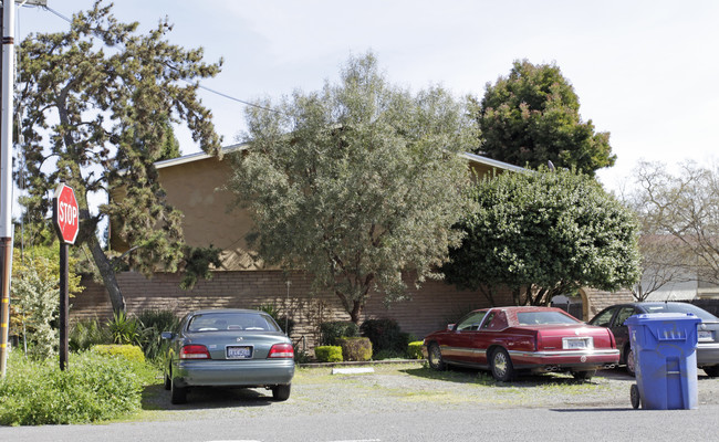 6778 Yount St in Yountville, CA - Building Photo - Building Photo