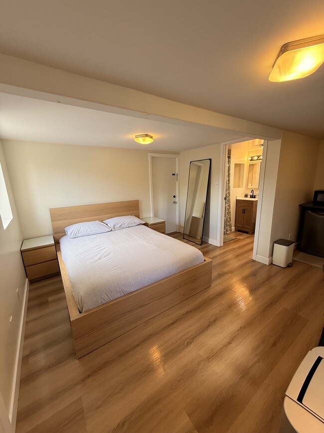 1295 Foothill Dr, Unit Studio, Unit Studio