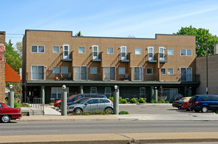 837 University Ave W Apartments