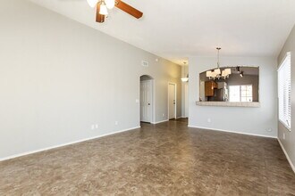 18139 N Skyhawk Dr in Surprise, AZ - Building Photo - Building Photo