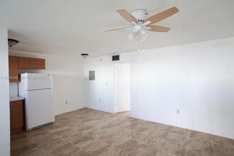 6270 W Flagler St in Miami, FL - Building Photo - Building Photo