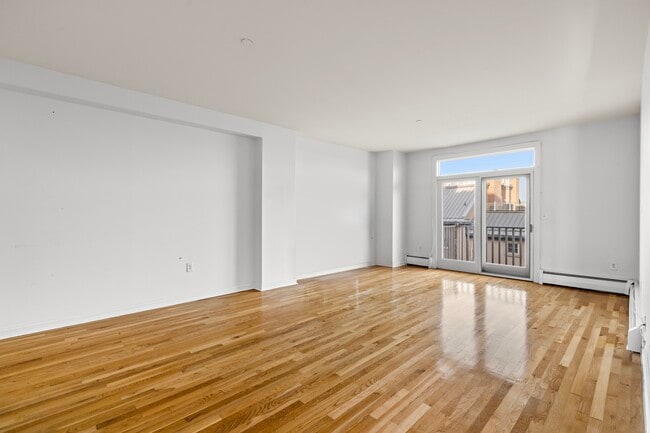 206 Shearwater Ct W, Unit 65 in Jersey City, NJ - Foto de edificio - Building Photo