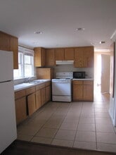 451 E 3rd Ave in Crestview, FL - Building Photo - Building Photo