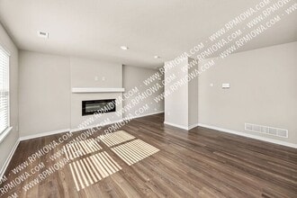 2578 SE Morningdew Dr in West Des Moines, IA - Building Photo - Building Photo