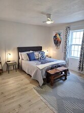 912 7th St NW in Albuquerque, NM - Building Photo - Building Photo