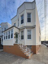 4400 Liberty Ave in North Bergen, NJ - Building Photo