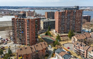 Chateau Beaurivage in Montréal, QC - Building Photo