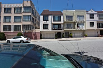 1670 Greenwich in San Francisco, CA - Building Photo - Building Photo