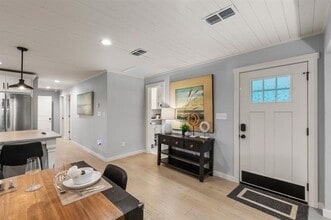 408 E Liberty St in Pilot Point, TX - Building Photo - Building Photo