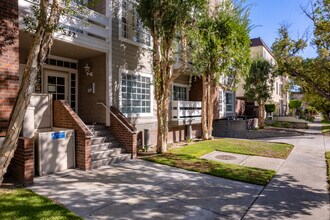 522 N Jackson St in Glendale, CA - Building Photo - Building Photo