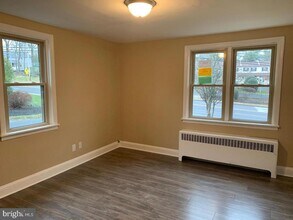 1017 N York Rd in Willow Grove, PA - Building Photo - Building Photo