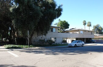 25th Street Apartments in San Bernardino, CA - Building Photo - Building Photo