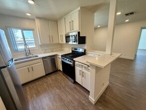 3722 S Canfield Ave in Los Angeles, CA - Foto de edificio - Building Photo