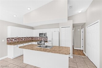 309 NE 24th Ave in Cape Coral, FL - Building Photo - Building Photo