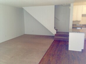 10460 Caminito Sulmona in San Diego, CA - Building Photo - Building Photo