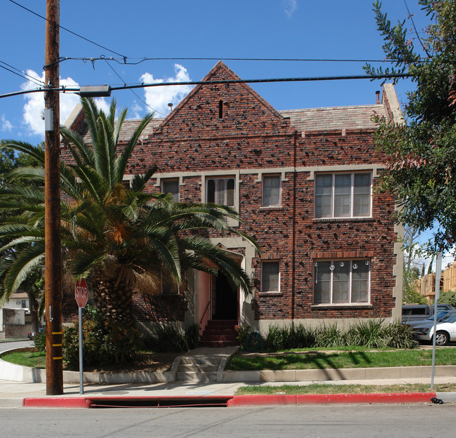 Michigan Apartments in Pasadena, CA - Building Photo - Building Photo