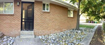 2463 S Corona St in Denver, CO - Building Photo