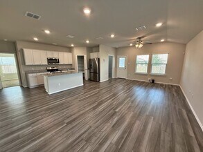 2828 Gilchrist Dr in Lorena, TX - Building Photo - Building Photo