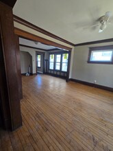 2566 N 40th St in Milwaukee, WI - Foto de edificio - Building Photo