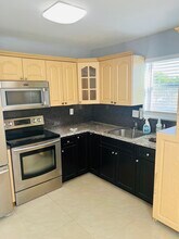 4707 NW 7th St, Unit Pedry in Miami, FL - Building Photo - Building Photo