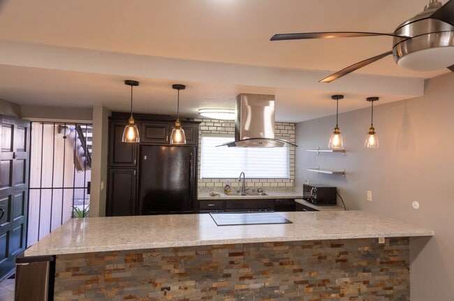 8749 Lake Murray Blvd, Unit 3 in San Diego, CA - Building Photo - Building Photo