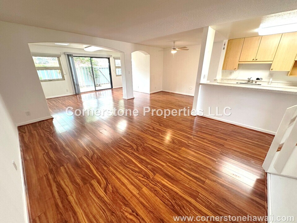 94-31 Kuahelani Ave in Mililani, HI - Building Photo