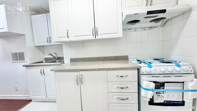 328 Williamson Dr W in Ajax, ON - Building Photo - Building Photo