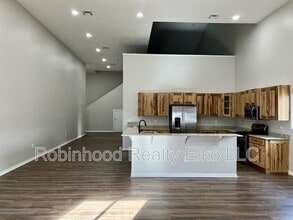 844 1 Eye Dr in Spring Creek, NV - Building Photo - Building Photo