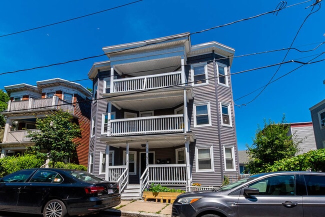 35 Fox St, Unit 3