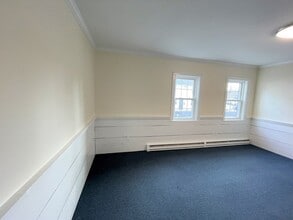 12 Essex St in Andover, MA - Building Photo - Building Photo