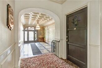 The Savoy Plaza in West Hollywood, CA - Building Photo - Building Photo