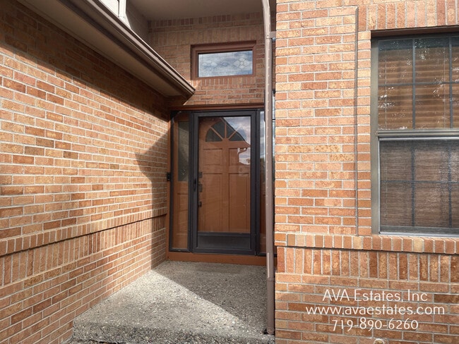 294 S Sifford Ct in Pueblo West, CO - Building Photo - Building Photo